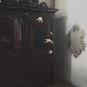 taste in men (feat. ashes.) (Explicit)