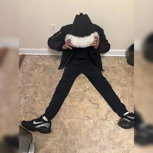 5 Back 2 Back (feat. SammyBlizz) (Explicit)