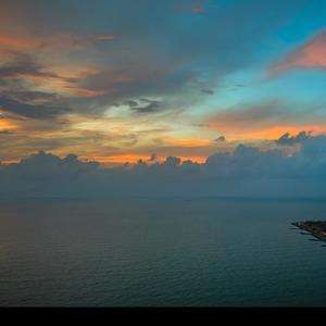 Luchando tejio sin paral