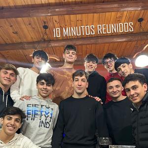 10 minutos reunidos (feat. ValentinOnTheBeat)