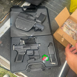 TOOLZ (feat. bvmpmvnn) (Explicit)