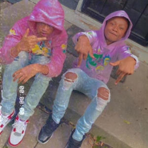 Stay on Ten (feat. yklnf) (Explicit)