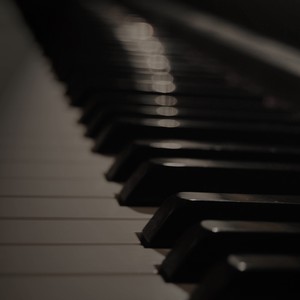 40 Peaceful Piano and String Tracks for Peace & Tranquility