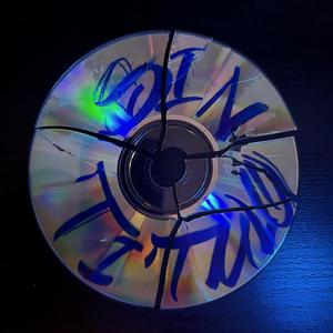 Menos (feat. JotaK) (Explicit)