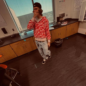 Insanity feat Mrunknown & txkumoon (feat. Mrunknown & txkumoon) (Explicit)