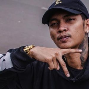 Gue Lo Mereka (Explicit)