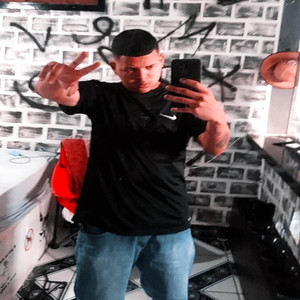 Quer Ser Minha Atriz, Dama de Vermelho