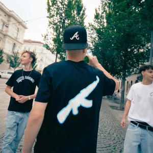 LIVINGUTINDAHOOD (Explicit)