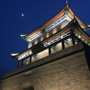 小城故事 (伴奏)