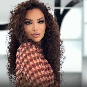 C deshi zogeza ne dyqan