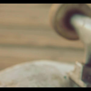 SIEMPRE TIENE (Explicit)