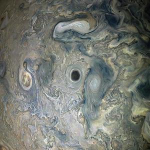 L'ombre apparaît (Explicit)