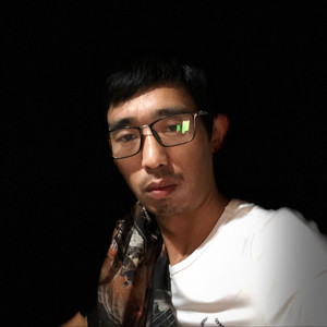 寂寞的夜里孤单的我 (Live)