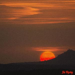 I'm Trying (feat. Kill Xavi) (Explicit)