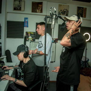 Octubre (feat. Numboy & Qeondae) (Explicit)