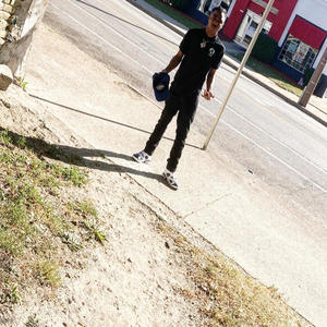 spinning (feat. Throwedbaby Ap) (Explicit)