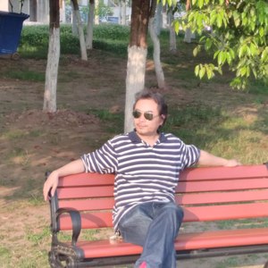 寂静的夜里默默想你