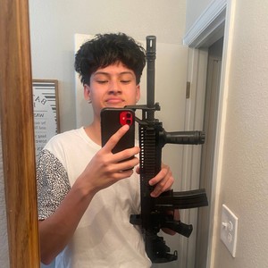 Oh We Up(feat. Yvng Jxy) (Explicit)