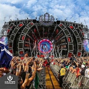 Ummet Ozcan& Fatman Scoop (Smash Dance)