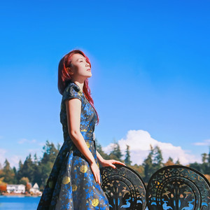 Sầu Tím Thiệp Hồng