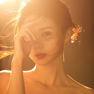 不敢说爱你 只好藏心底