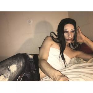 Konkubina (Explicit)
