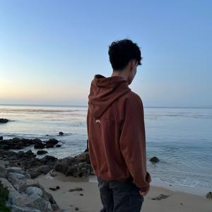 Moon (feat. Cadett & Ttysvince) (Explicit)