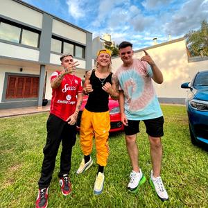 TURREO 2k (feat. Jay Azza)