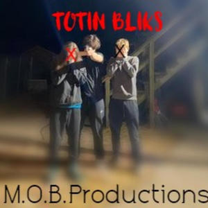 TOTIN BLIKS (feat. Lul AJ & Gage2Tuff) (Explicit)