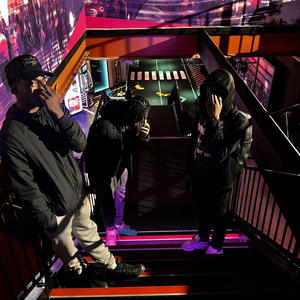 Whats up? (feat. Mallyx2) (Explicit)