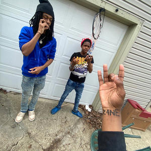 6Foot (feat. T Spazz & Lilkiy1027)