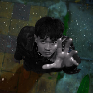 LNTMCNT (Lạc Nhau Trong Một Cái Nắm Tay)