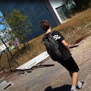 keeping tabs (feat. SERV) (Explicit)