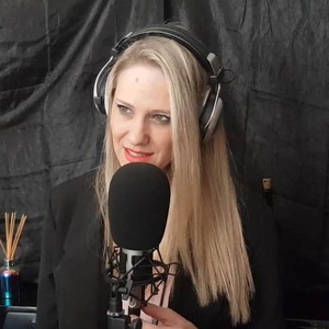 A Lonely Moment(feat. Ella Tadmor - Rizi)