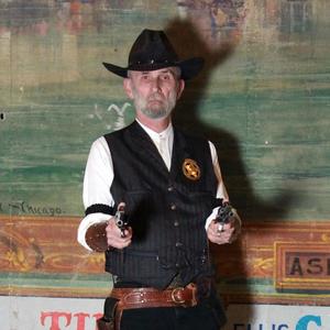 GUNSLINGERS (feat. Shlerpy) (Explicit)