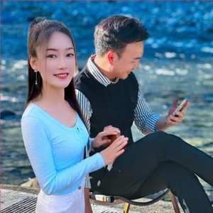 爱情就像一本书 (伴奏)