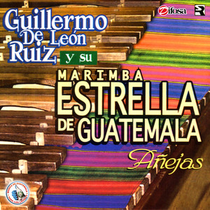 Popurrí Añejo 1: Prisionero de tus Brazos / La Vaca Lechera / Las Alteñitas / Canción Mixteca / De la Caña se Hace el Guaro / La Borrachita / Adelita / El Toro y la Luna / Bule Bule
