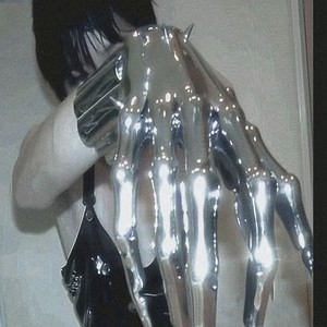 бледная (Explicit)