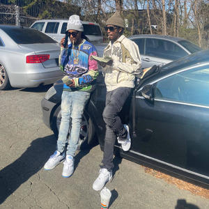 Chicken'z N Da Coop (feat. 28hunnakarie) (Explicit)