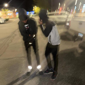 Phones Ringing (feat. 7CAM)