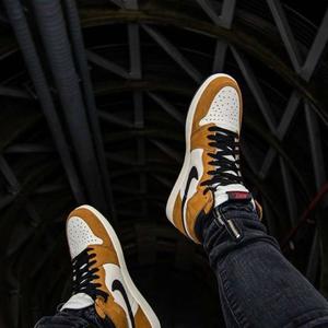 Streets Talkin (Explicit)