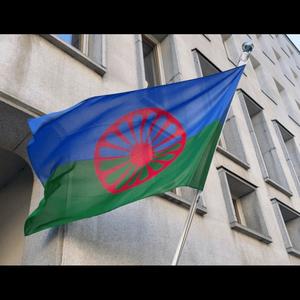 Eihä ne näy nämä pienen rautin jälet (feat. Muhoksen Allani)