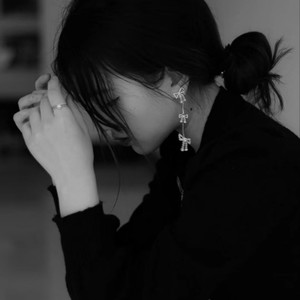 爱情犹如手中沙