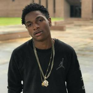 音效 全面升级 轻盈视觉 动态皮肤 下载体验 开放平台 vip 首页 歌手