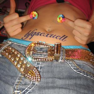 bfqsexuell (feat. Cato, melle, nebou & emmamaelo) (Explicit)