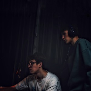 Без спроса (prod. by YungBee) (Explicit)