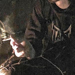 outro (feat. yxngpunx) (Explicit)