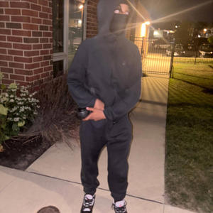 Right Here (feat. Lil Syxx) (Explicit)