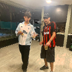 Ni Los Huesos (Explicit)