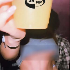 Ella es fuego (feat. Casetera Rec & Smoke Machine 2HNP) (Explicit)